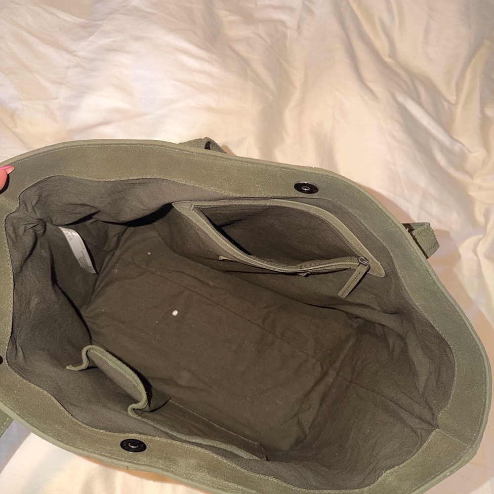 Free People Avery East West Olive Green Suede Shoulder Bag - Picture 5 of 6